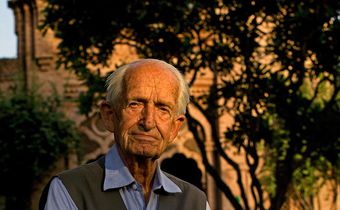 Geoffrey Langlands, Lauded British Educator in Pakistan, Dies at 101