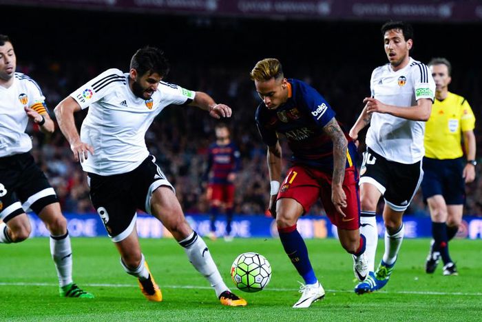 ___4933760___https:______static.pulse.com.gh___webservice___escenic___binary___4933760___2016___4___19___4___neymar-barragan-cropped_ir7hrol9kz181kae13j7m17ba_1