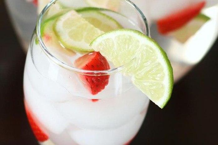 ___4898810___https:______static.pulse.com.gh___webservice___escenic___binary___4898810___2016___4___8___19___fruit+flavoured+water