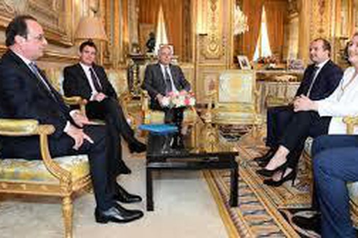 France's Juppe calls for referendum on a new EU project