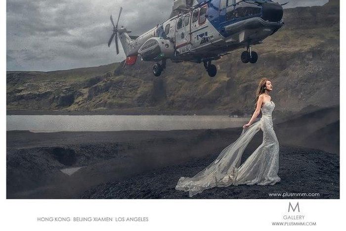 A helicopter photobombed a bridal photo shoot [PHOTO]