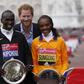Athletics - 2016 Virgin Money London Marathon - London - 24/4/16
Great Britain's Prince Harry poses with the winner of the men's race Kenya's Eliud Kipchoge and the women's race Jemima Sumgong
Action Images via Reuters / Paul Childs
Livepic