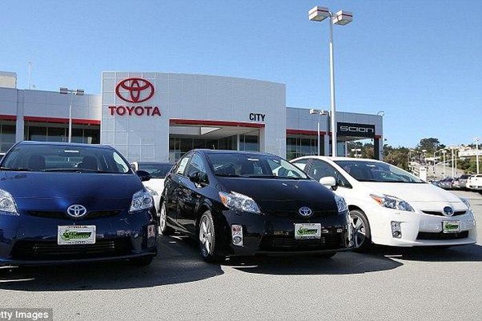 Toyota is set to build 'smart' cars