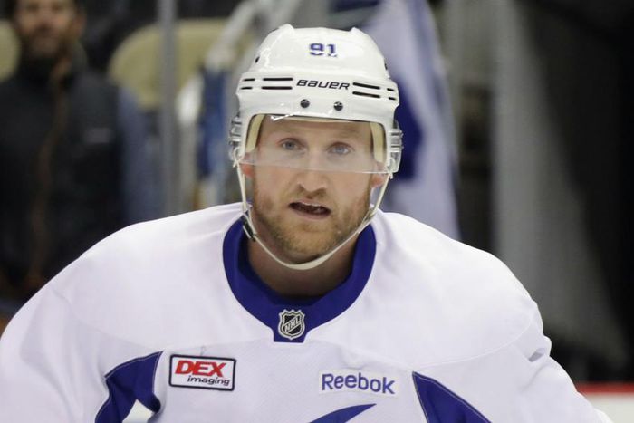 ___5210182___https:______static.pulse.com.gh___webservice___escenic___binary___5210182___2016___6___30___8___steven-stamkos-052616-getty-ftr-usjpg_3dpf2nu38s5s107hmjcvw19z2