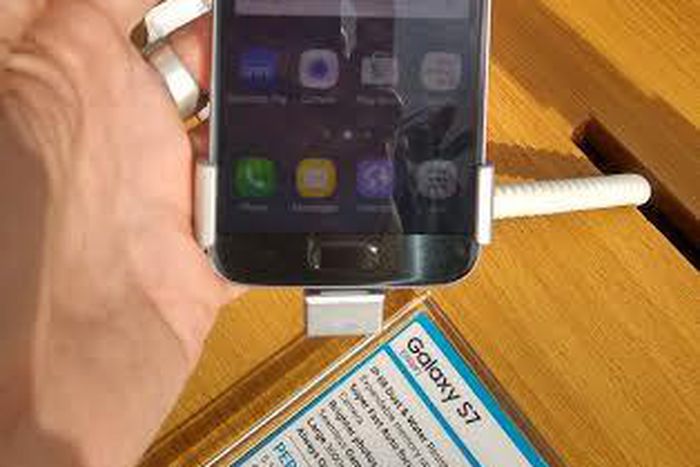 Samsung Galaxy S7 launch