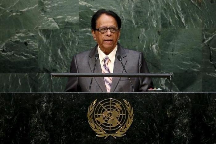 Prime Minister of Mauritius Anerood Jugnauth addresses attendees during the 70th session of the United Nations General Assembly at U.N. Headquarters in New York, October 2, 2015. REUTERS/Mike Segar
