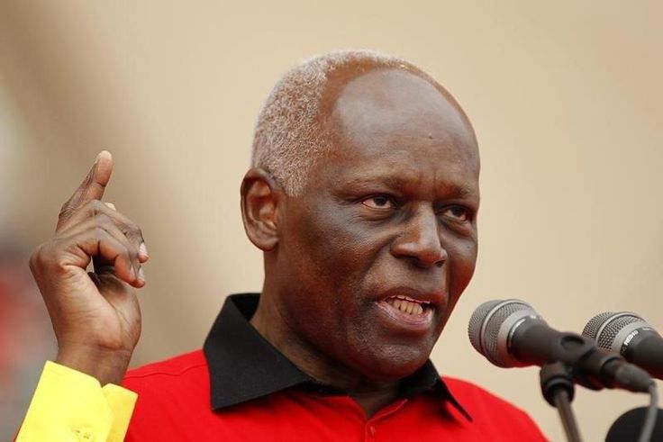 Angola's presiden Jose Eduardo dos Santos addresses supporters during the party's last rally for the parliamentary elections in Camama, outside the capital Luanda, August 29, 2012.