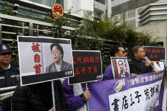Two missing booksellers return to China hours after re-appearing in HK - report