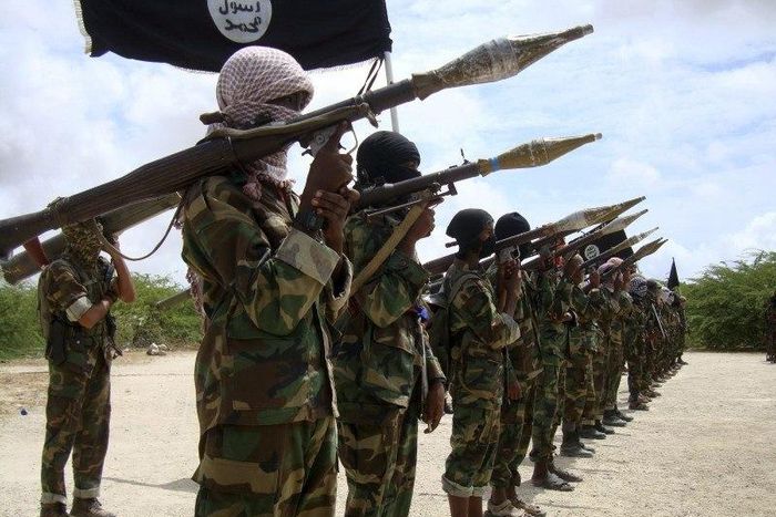 Al Shabaab militants parade new recruits after arriving in Mogadishufrom their training camp south of the capital in this October 21, 2010 file photo. REUTERS/Feisal Omar/Files
