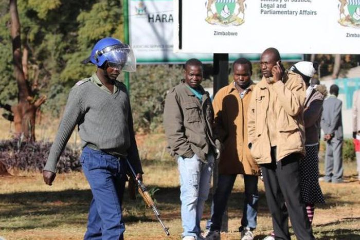 Zimbabweans suffer "savage" police abuse as anti-Mugabe movement grows