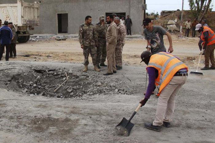 Suicide bomber kills 1 at checkpoint in western Libya