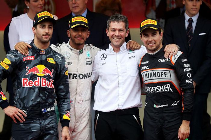 ___5128372___https:______static.pulse.com.gh___webservice___escenic___binary___5128372___2016___6___9___6___lewishamilton-cropped_1r8tr14u5ww5o1cdwegulgzki6_1