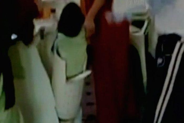 Picture of 2-yr-old boy trapped inside washing machine goes viral