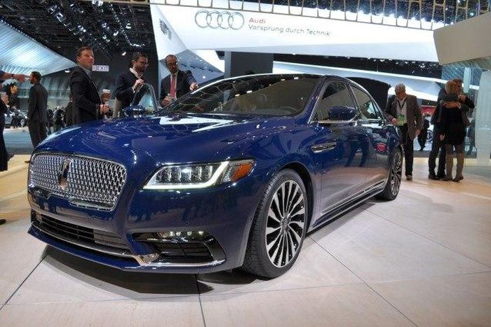 2017 Lincoln Continental