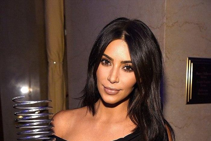 Kim Kardashian wins a prize at Webby awards 