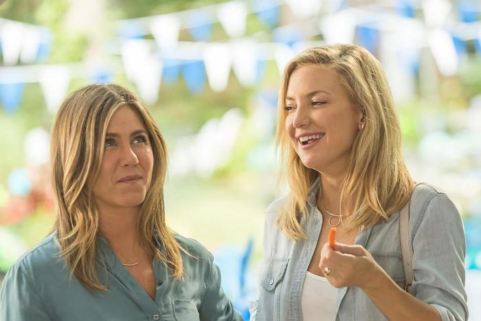 Jennifer Aniston and Kate Hudson in "Mothers Day"