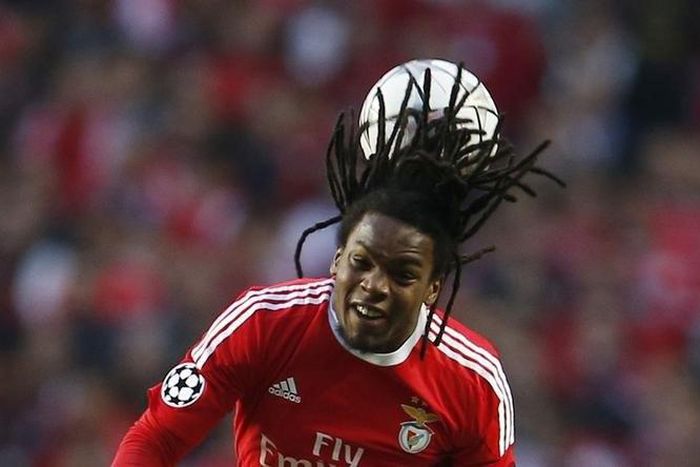 Benfica's Renato Sanches in action. Football Soccer - Benfica v Bayern Munich - UEFA Champions League Quarter Final Second Leg - Estadio da Luz - 13/4/16