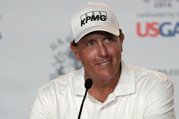 ___5155212___https:______static.pulse.com.gh___webservice___escenic___binary___5155212___2016___6___16___7___phil-mickelson-061516-getty-ftr-usjpg_fbquk65axino1akcm5pd1zexk