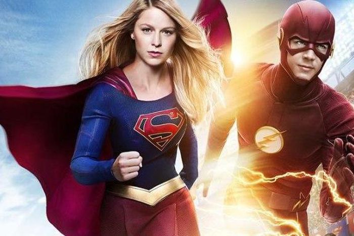 Official poster of Supergirl and The Flash crossover