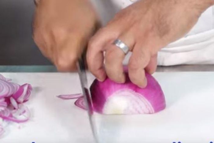 ___4932654___https:______static.pulse.com.gh___webservice___escenic___binary___4932654___2016___4___18___15___knife+hacks