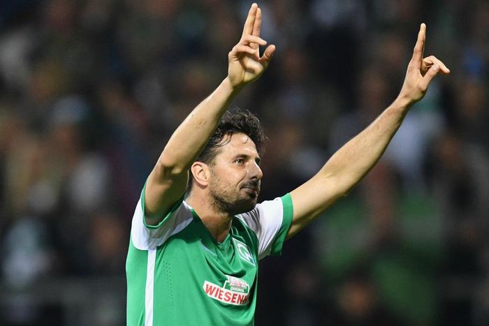 ___5044945___https:______static.pulse.com.gh___webservice___escenic___binary___5044945___2016___5___17___18___claudio-pizarro-cropped_n21tqnz5bjrk14br2c2duzhua