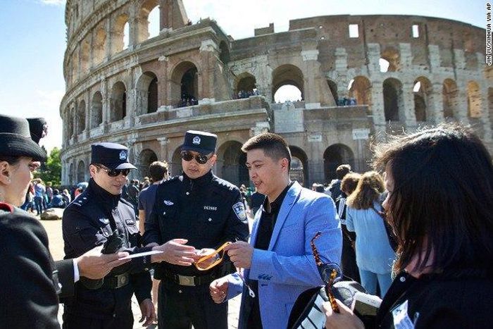 ___4991873___https:______static.pulse.com.gh___webservice___escenic___binary___4991873___2016___5___3___17___chinese-police-in-italy
