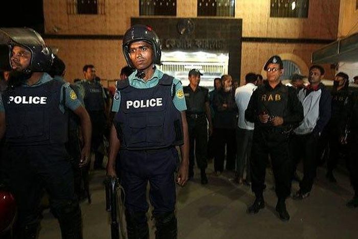 Bangladesh police arrest six in crackdown on Islamist groups