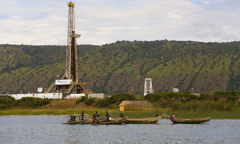 Uganda picks Nigerian, Australian firms for oil licensing round