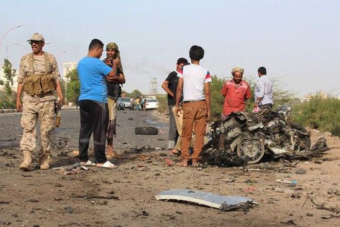 Governor of Yemen's Aden survives car bomb attack
