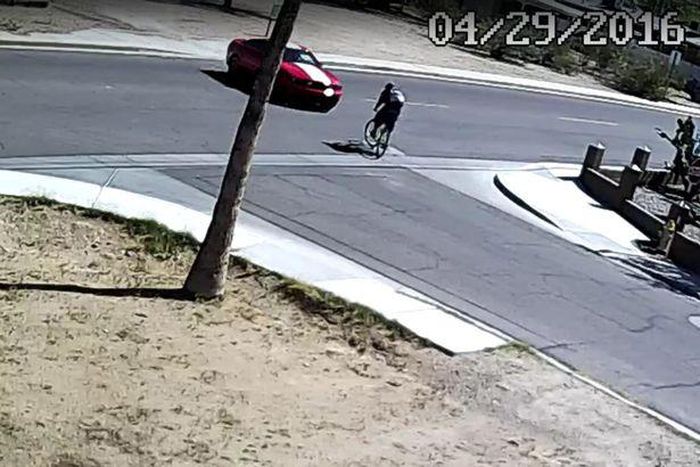 Woman runs down boyfriend after he admits to being HIV positive and laughs