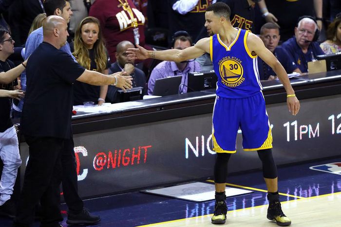 ___5160150___https:______static.pulse.com.gh___webservice___escenic___binary___5160150___2016___6___17___14___stephencurry-cropped_1pxa031h9xn0u1xdvhixi1zqa4