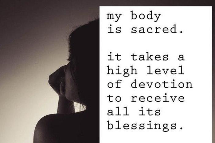 4 short poems body-shamed women will understand