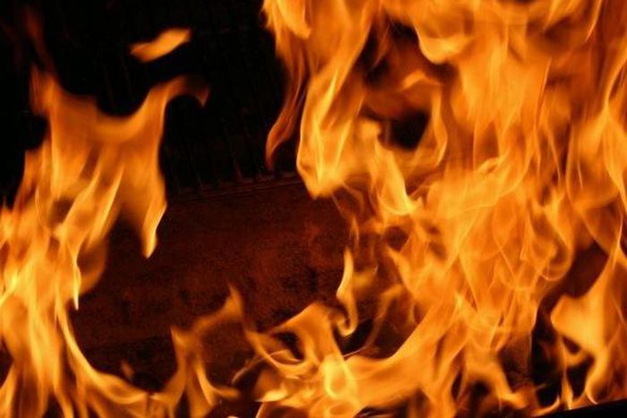 Explosion rocks Onitsha market.