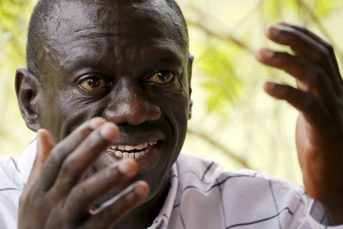 Opposition leader Kizza Besigye speaks during a news conference at his home at the outskirts of Kampala, Uganda, February 21, 2016.
