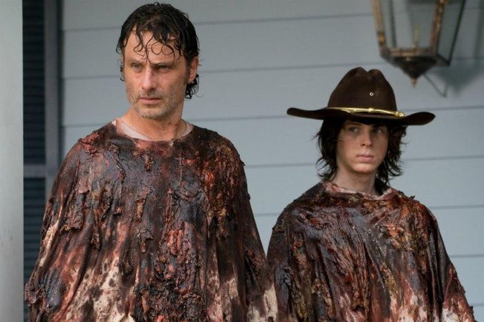 Scene from mid-season premiere episode of "The Walking Dead"