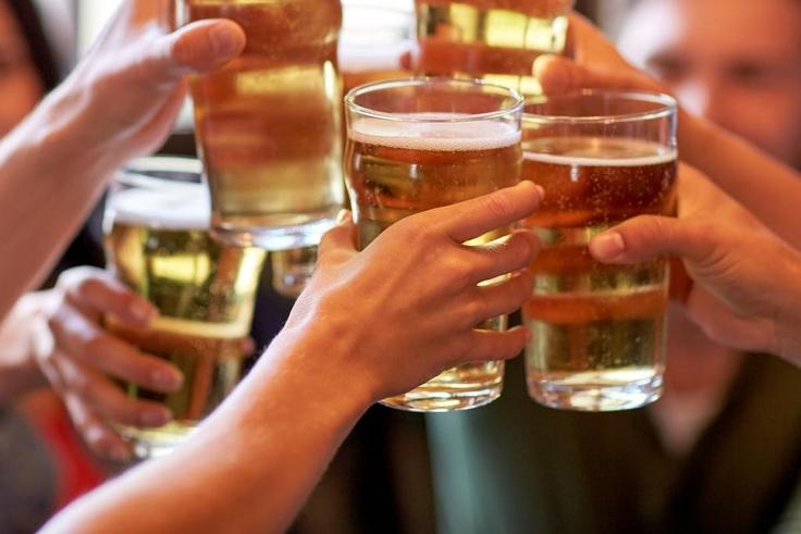 10 good, healthy reasons to drink a little alcohol