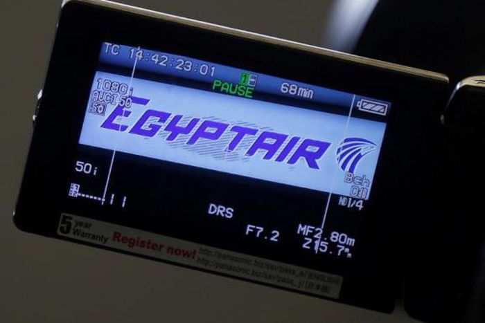 Black box memory chips from crashed EgyptAir jet flown to France for repair