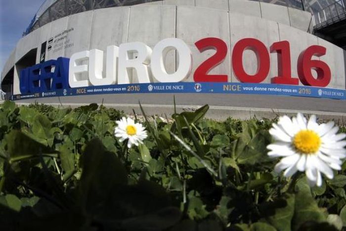 France to extend state of emergency to cover euro 2016 soccer tournament