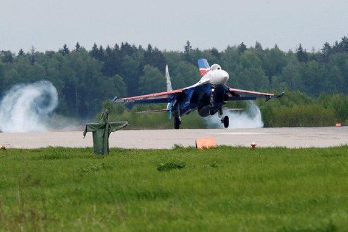 Russian fighter jet crashes outside Moscow, killing pilot - RIA