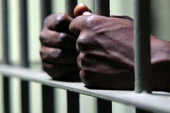 Security operatives move to avert possible jail break in Warri