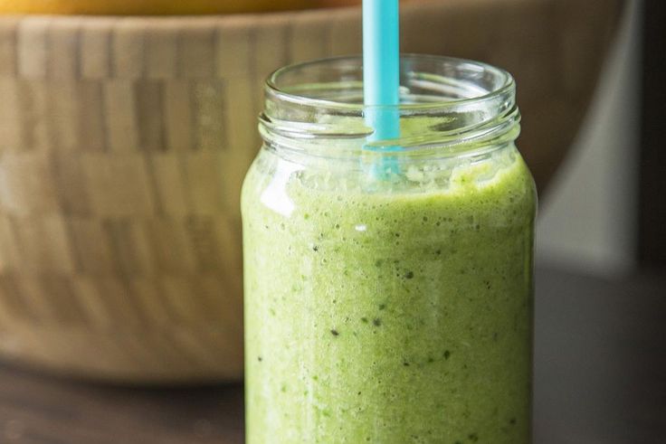 Banana and Kiwi smoothie
