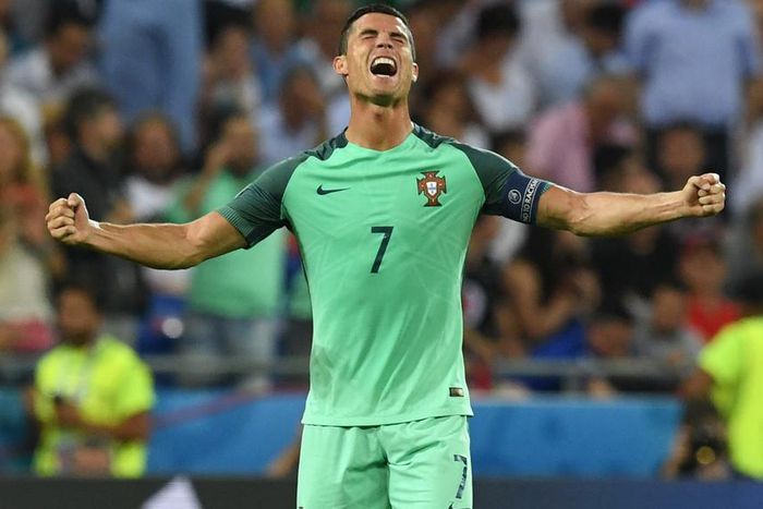 ___5246085___https:______static.pulse.com.gh___webservice___escenic___binary___5246085___2016___7___10___17___cristianoronaldo-cropped_1j2m7h1zkxo0e18wtp3ucumucr