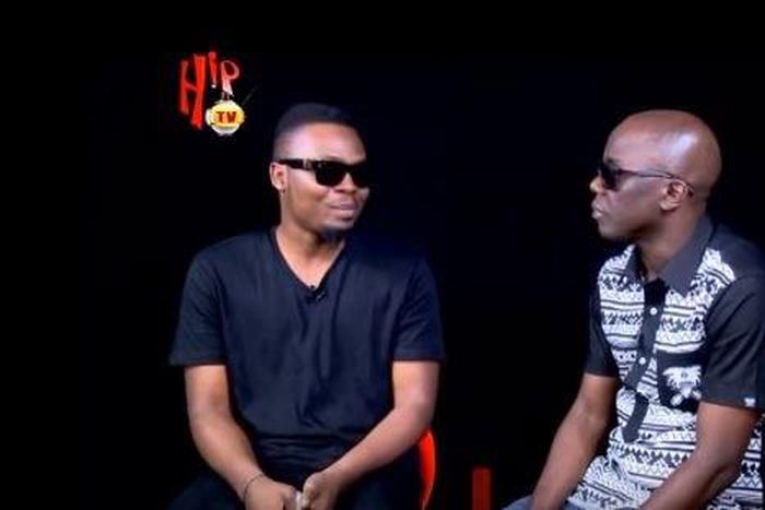 Olamide apologizing  for Headies misconduct with Ayo Animashaun