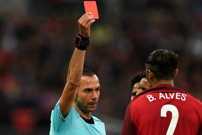 ___5107044___https:______static.pulse.com.gh___webservice___escenic___binary___5107044___2016___6___3___9___brunoalves-cropped_fmui4gptbui61i7fmibe0arto