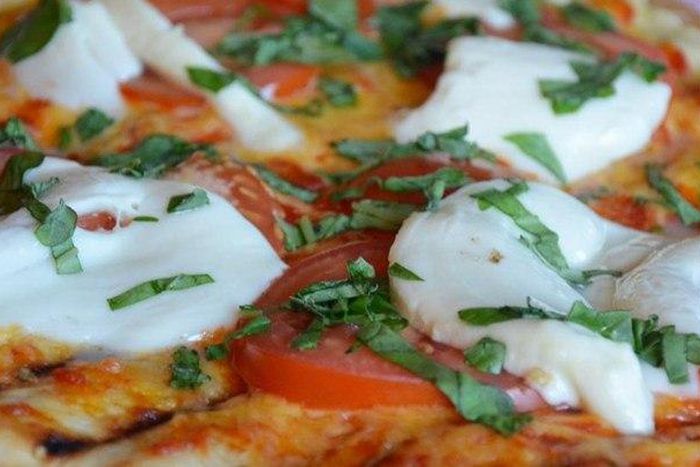 ___4968954___https:______static.pulse.com.gh___webservice___escenic___binary___4968954___2016___4___27___19___pizza+on+the+grill