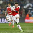 Ozil urges Arsenal to fight for every Premier League point