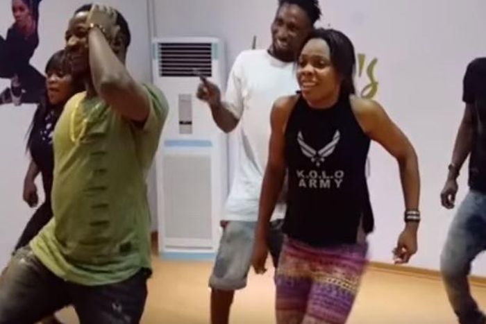 Kaffy and MC Galaxy dancing to Komolop cholop