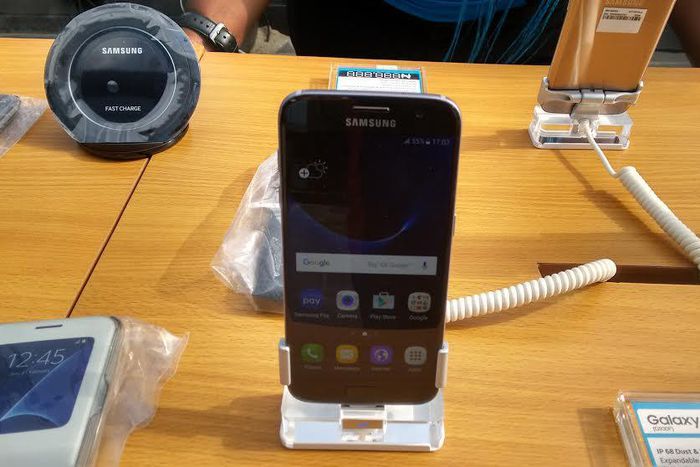 Samsung Galaxy S7 launch
