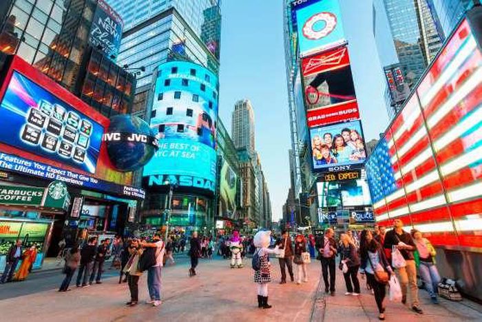 ___4652769___https:______static.pulse.com.gh___webservice___escenic___binary___4652769___2016___2___5___16___Times+Square+New+York