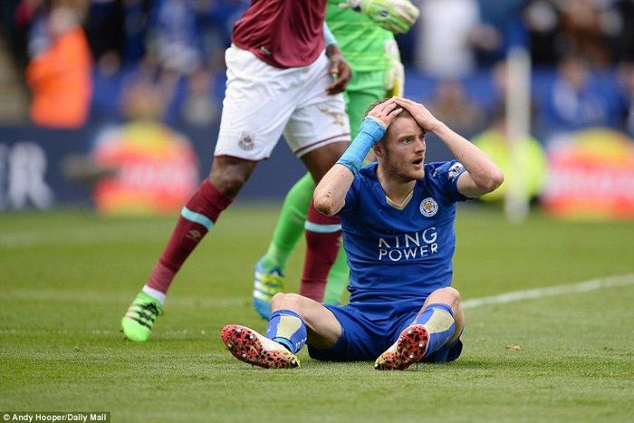 Jamie Vardy was given a red card against West Ham on Sunday, April 17